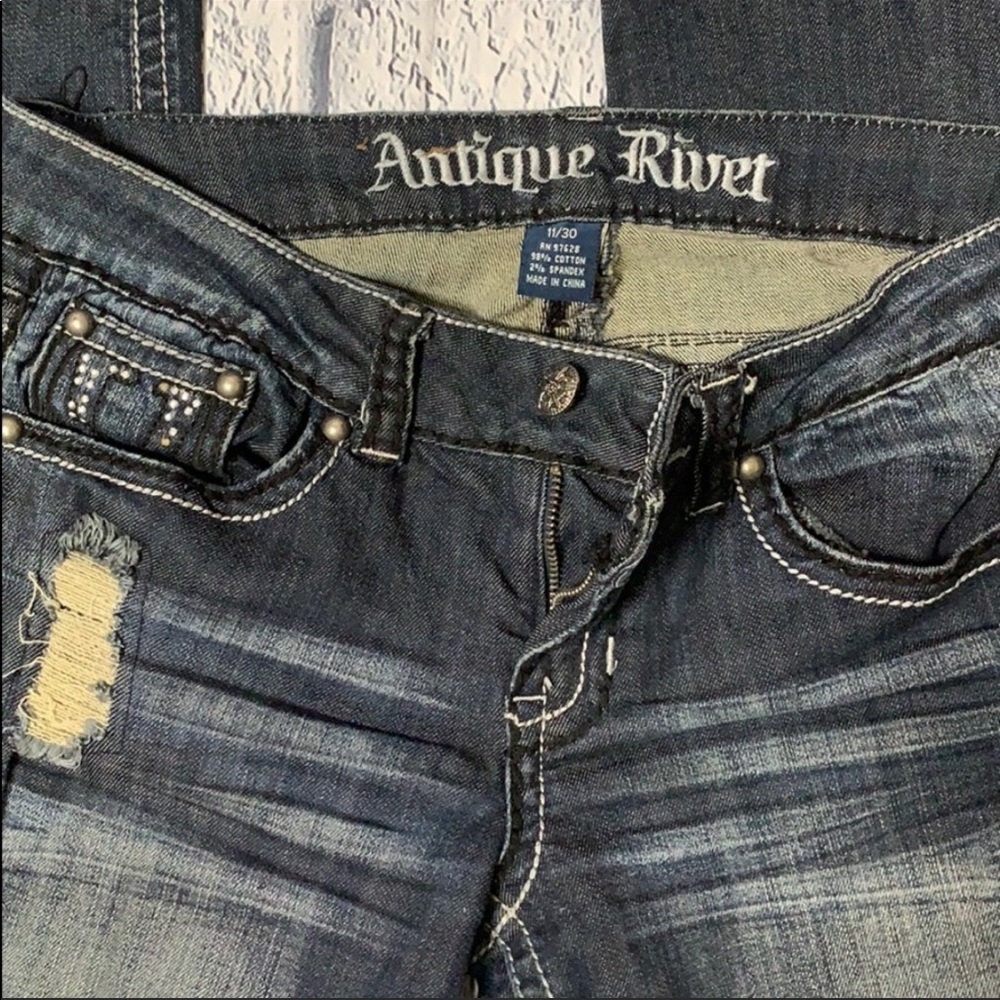 Antique Rivet Jeans - Picture 4 of 10